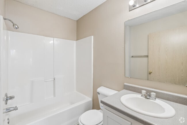 2BR, 2BA - 700SF - Second Bathroom