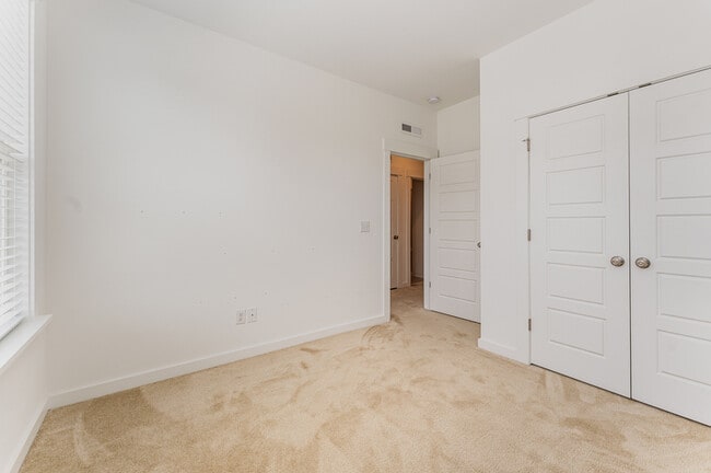 Photo - 1106 Kiernan Grove Ln