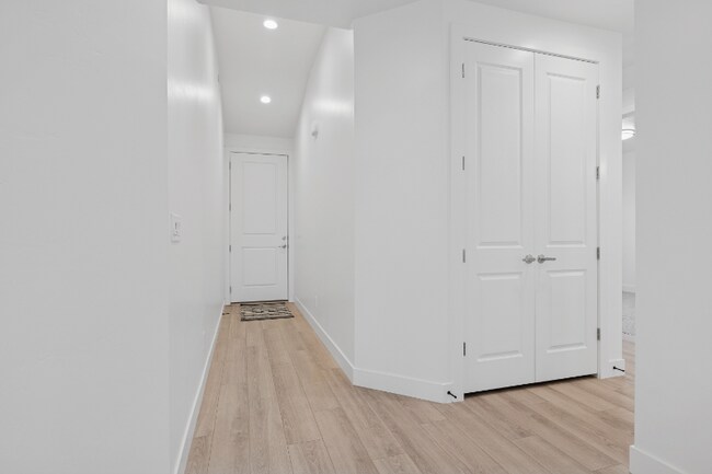 Photo - 1517 W 470 N