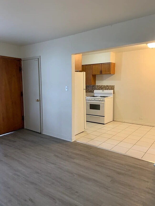 Photo - 100 Vana Dr