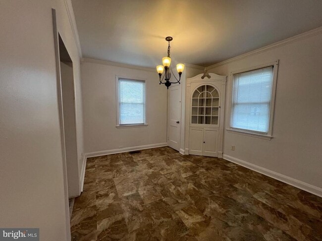 Photo - 2900 Cornwall Rd