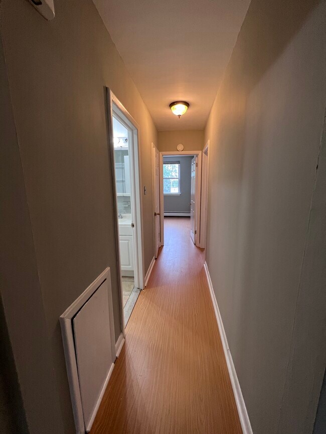 Photo - 151 Burmont Rd Unidad 1st Floor