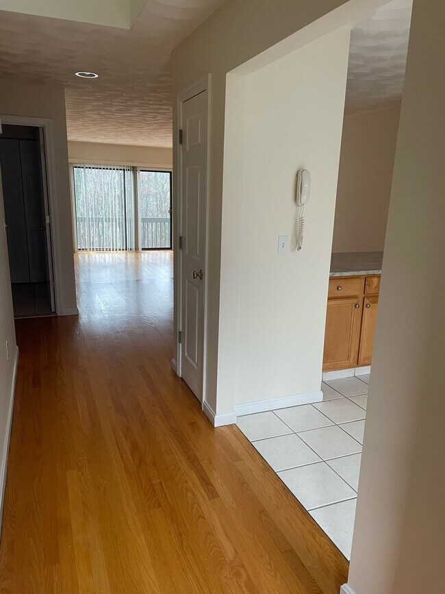 Photo - 5 Wake Robin Rd Unit 2702