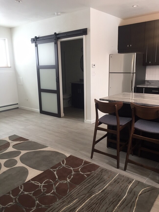 Building Photo - 6120 Magnolia Dr Unit Studio Rental
