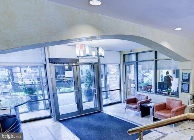 Photo - 950 25th St NW Unit 1029-N