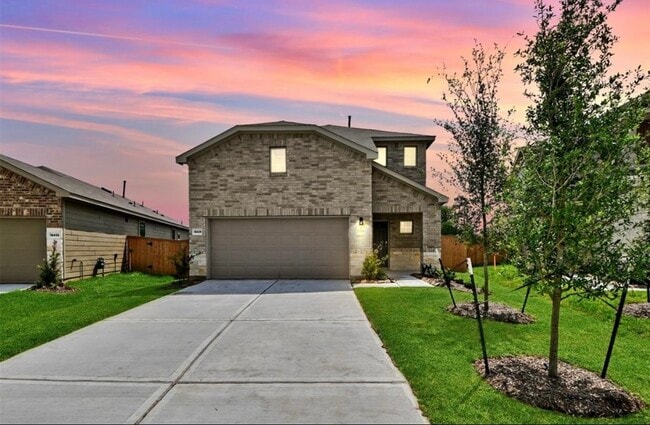 Building Photo - 16439 Big Hickory Dr Rental