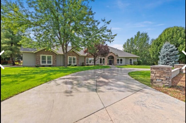 Photo - 103 S Alder Ln