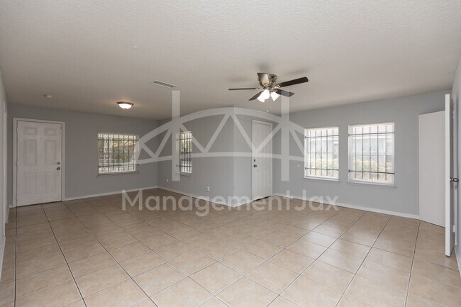 Photo - 1610 W 33rd St