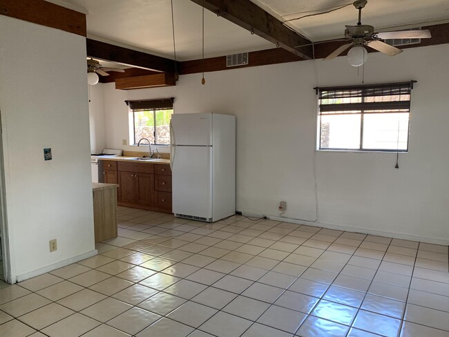 Building Photo - 299 Keonekai Rd