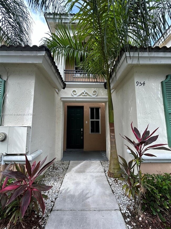 Building Photo - 954 NE 42nd Terrace Rental