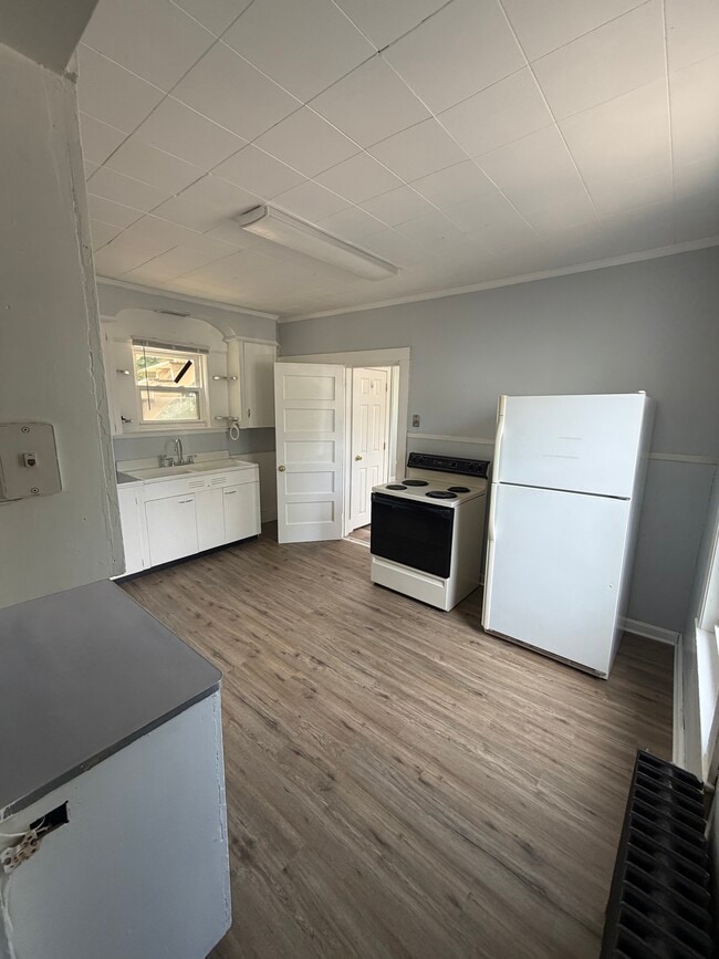 Photo - 186 Essex St Unit 186