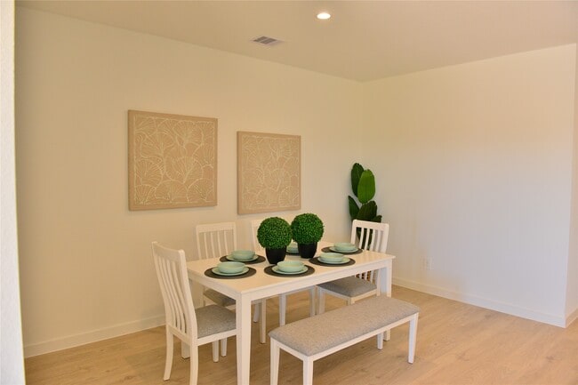 Photo - 31719 Carlisle Cv Ct