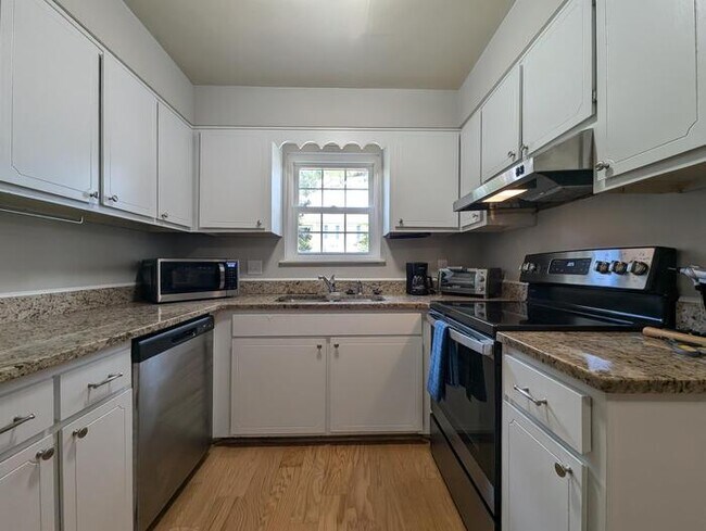 Photo - Furnished rental Forest Acres