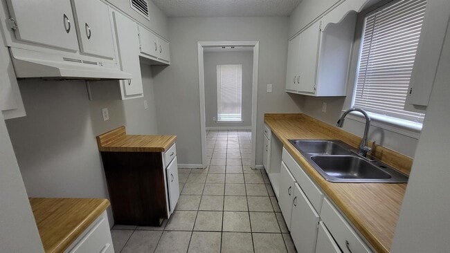 Photo - 3823 Rainford Dr