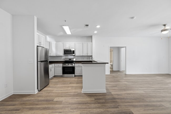 Photo - White Oak