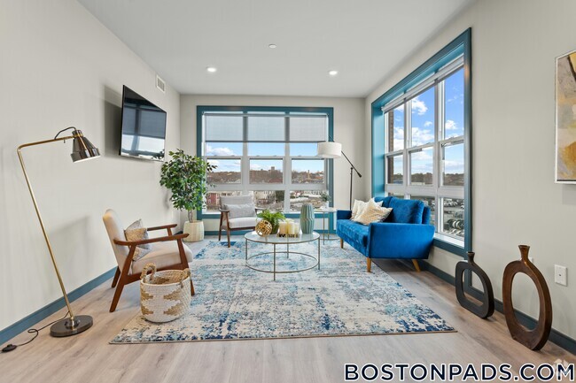 Building Photo - 1258 Massachusetts Ave Unit 308 Rental