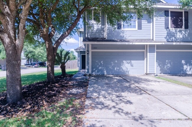 Photo - 6303 Veranda Green Trail