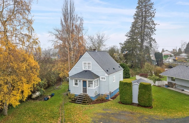 Building Photo - Charming DADU 2BD 1 BA