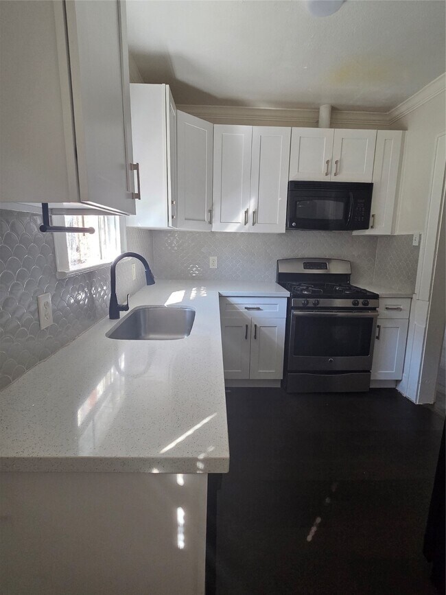 Photo - 114 Canton St