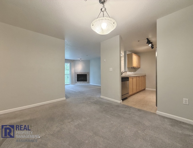 780 NW 185th Ave