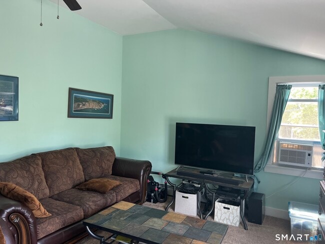 27 Ferry Rd