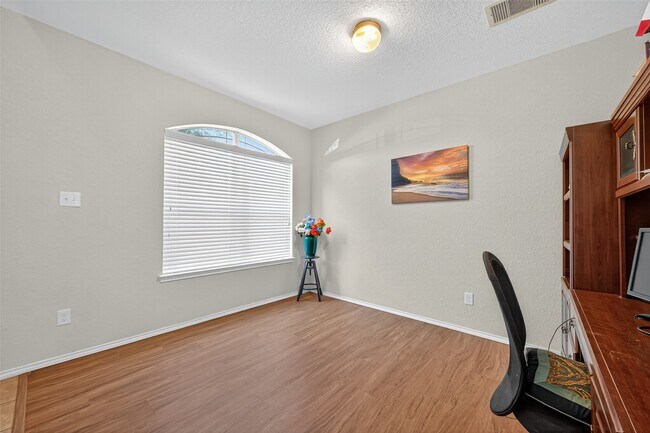 Photo - 21583 Rose Mill Dr