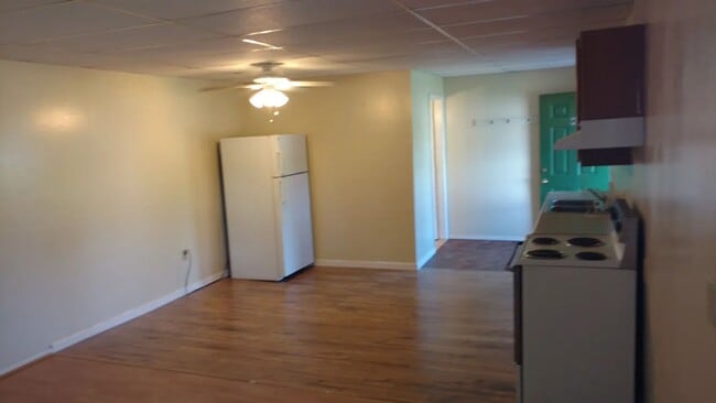 Photo - S Main St Marysville Unit Apt H