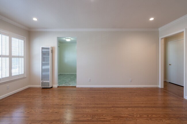 Photo - 3834 Colegrove St Unit 3834 Colegrove St