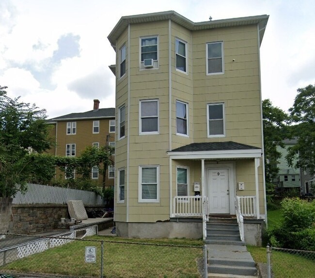 Building Photo - 9 E Shelby St Unit 2