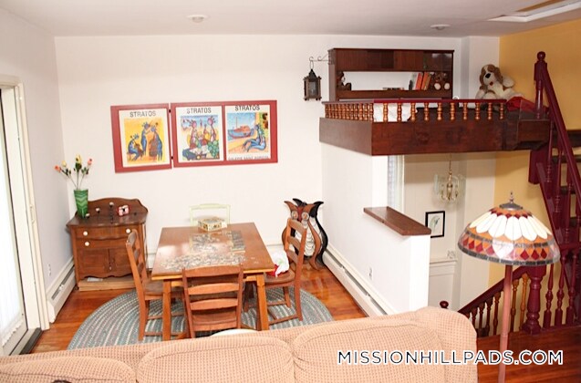 Photo - 53 Lawn St Unidad 2