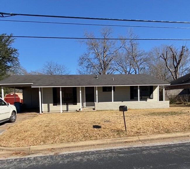 108 Lakeview St Rental House Rental in Whitehouse, TX