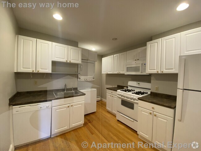 Building Photo - 350 Allston St Rental