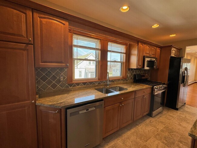 Photo - 14 Melville Rd Unit 14