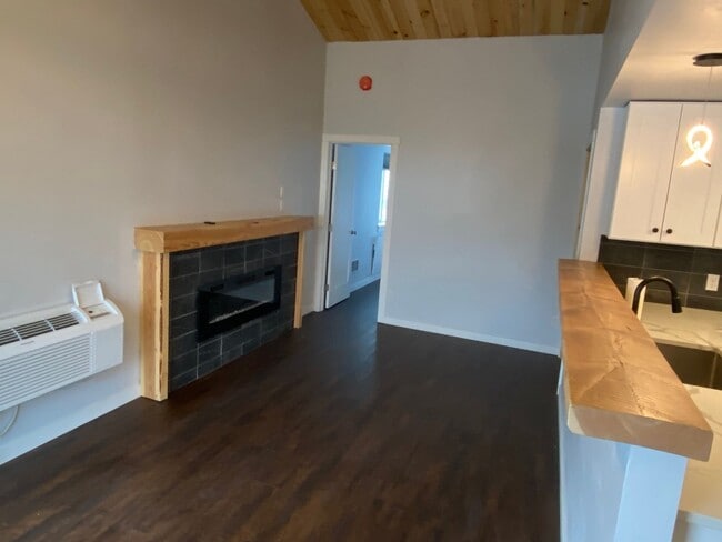 Photo - 514 Bierney Creek Rd Unit 1 - "Upper Loft" (735)