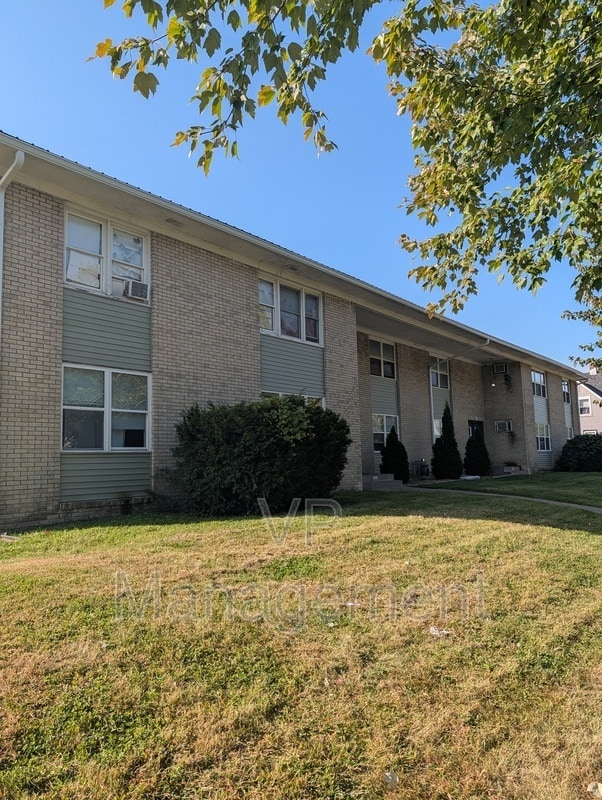 Building Photo - 2609 Diehn Ave Unit 7 Rental
