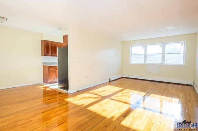 Building Photo - 133 Cleveland St Rental
