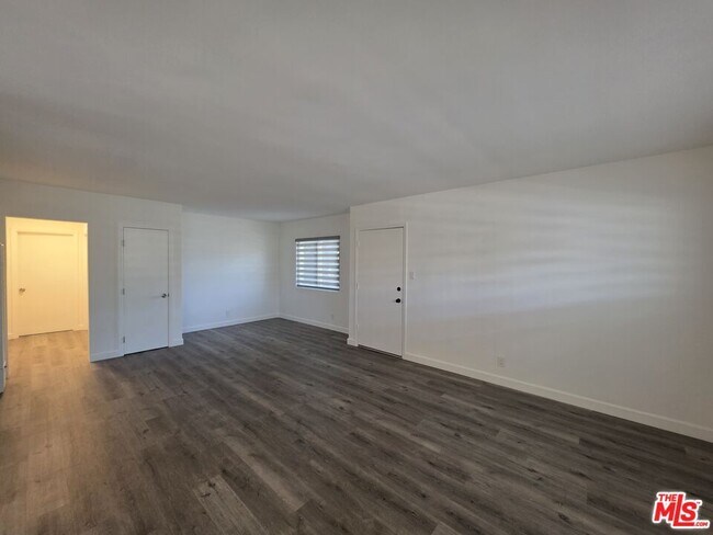 10734 Palms Blvd Unit 3