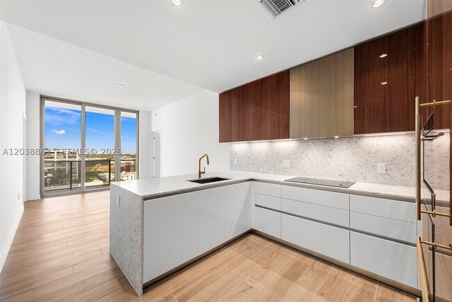 Photo - 2678 Tigertail Ave Unit 1005