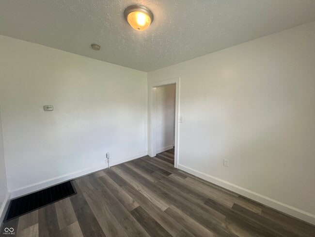 Photo - 928 Udell St