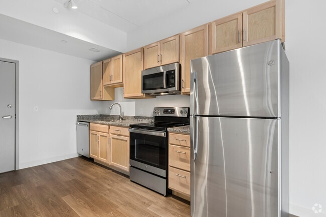 1BR, 1BA - 517SF - Kitchen