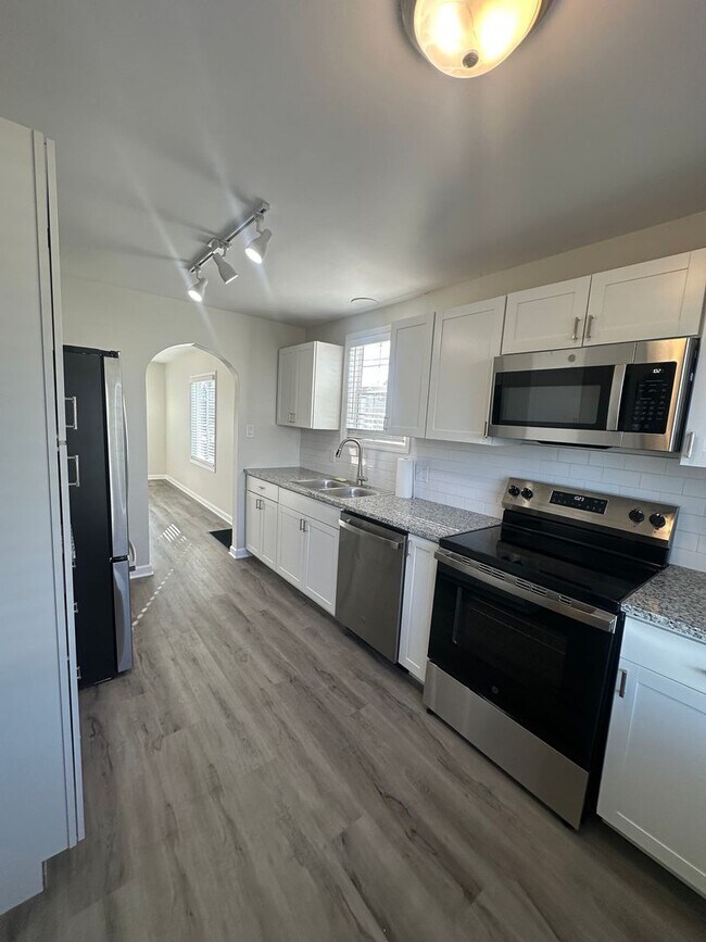 Photo - Charming 3 Bedroom In Central Columbus with Fenced in Yard