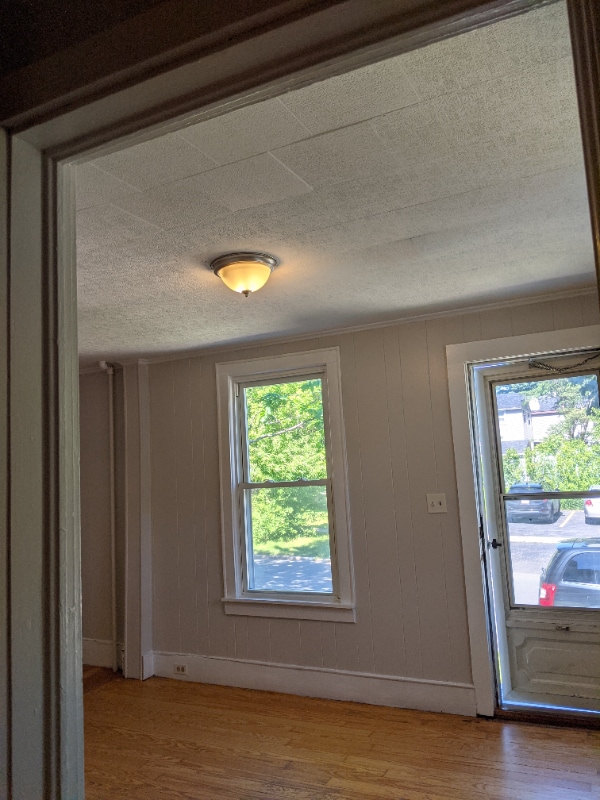 Photo - 152 W Seneca St Unidad 2