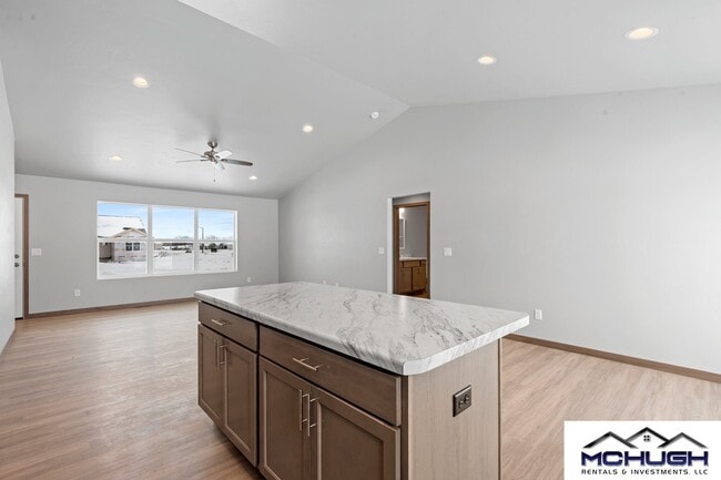 Photo - 1719 Sovereign Way