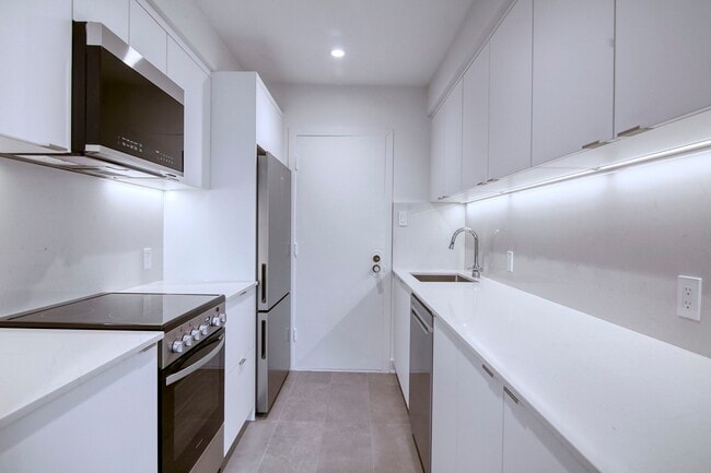 Building Photo - 735 Rue Gordon Unit 307