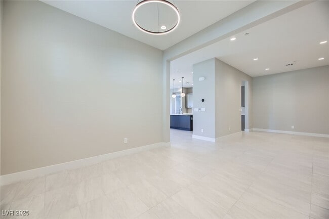 Photo - 840 Watford Pl Casa