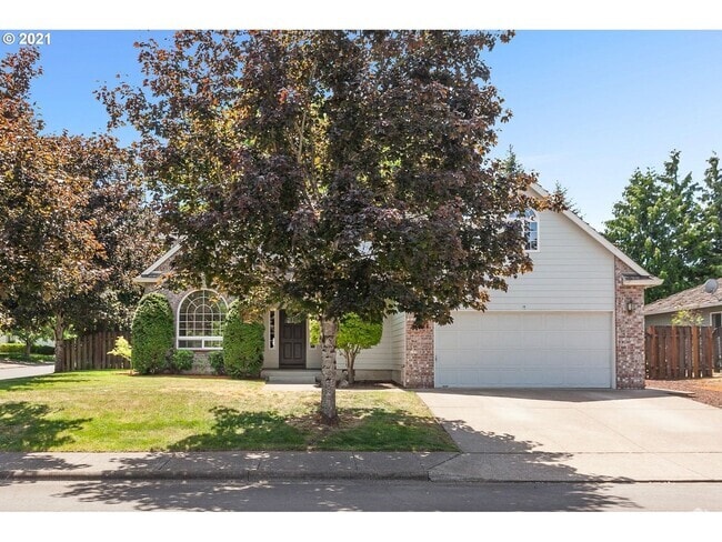 Building Photo - 4 Bedroom Bethany Home on a Large Corner L...