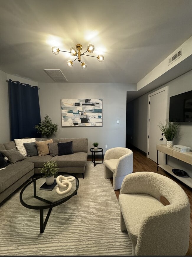 Unit 2 - 74 Baldwin Ave Unit 2