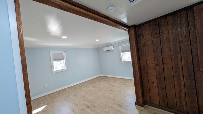 207 Crowe Ave Unit 207 A Crowe Avenue