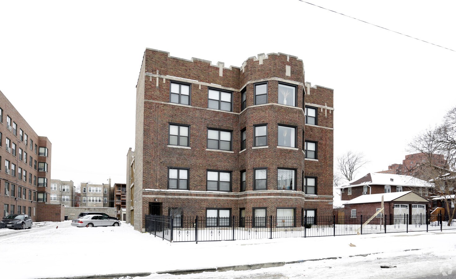 6814 - 6818 S Oglesby Ave - 6814-6818 S Oglesby Ave Apartments