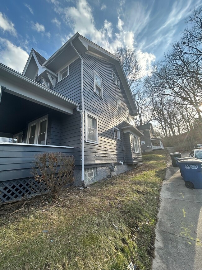 Photo - 1603 Manette Pl